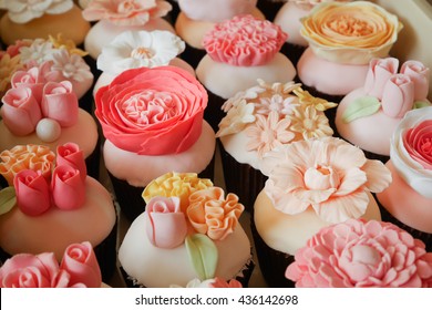 Fondant Cake Images Stock Photos Vectors Shutterstock