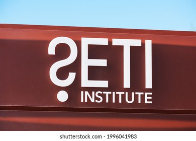 SETI Institute Sign, Logo Near A Not-for-profit Research Organization Headquarters In Silicon Valley - Mountain View, California, USA - 2021