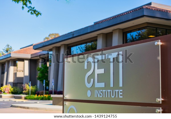 SETI Institute sign\
and logo near company in Silicon Valley - Mountain View,\
California, USA - June 29,\
2019