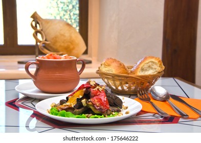 setout for dining on table