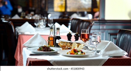Setout in restaurant for two
 