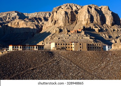 Settlement Zhada (Tholling) In Ngari Prefecture, Tibet