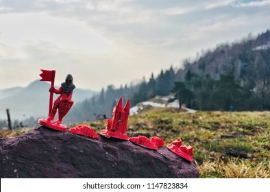 The Settlers Of Catan Board Game Figures, Climbing On A Rock. 