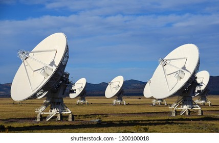 9,834 Giant Dish Images, Stock Photos & Vectors | Shutterstock