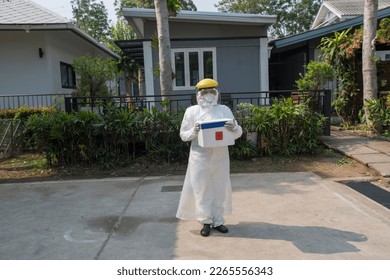 Severe infectious disease is needed very precaution. A medical technologist transports specimens in precaution container with protection equipment. Nurses take care patients in negative ward.