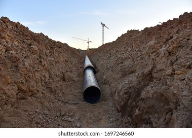 Sewer Pipes For Laying An External Sewage System At A Construction Site. Sanitary Drainage System For A Multi-story Building. Civil Infrastructure Pipe, Water Lines And Storm Sewers