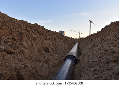 Sewer Pipes For Laying An External Sewage System At A Construction Site. Sanitary Drainage System For A Multi-story Building. Civil Infrastructure Pipe, Water Lines And Storm Sewers