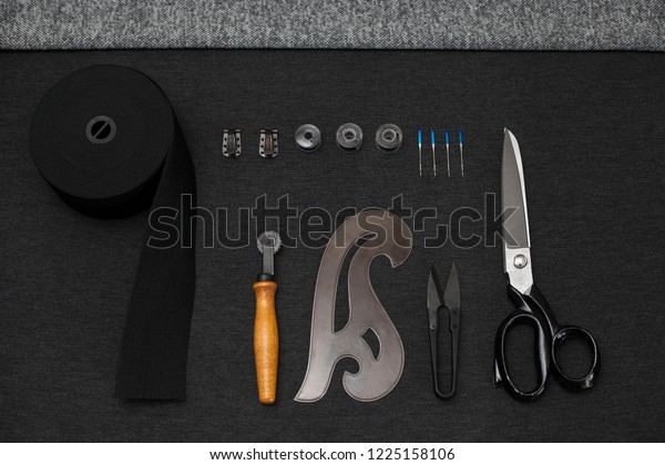 thread trimming scissors