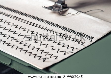 Sewing zigzag patterns on a sewing machine