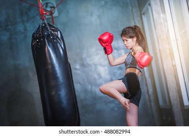 Does Asian girls kickboxing commit error Asian girls kickboxing