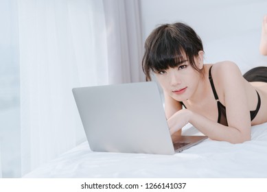 Sexy Asian Online