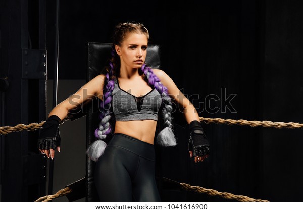 Sexy Boxing Girl Stands Leaned On库存照片1041616900 Shutterstock