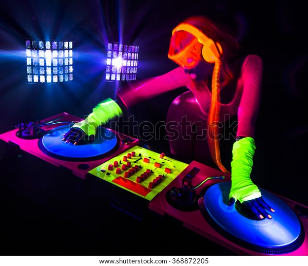Sexy Female Dj Mixes Club Uv ภาพสต็อก 368872205 Shutterstock