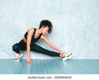 Sexy Fitness Smiling Black Woman Sports Stock Photo 2050494623 ...