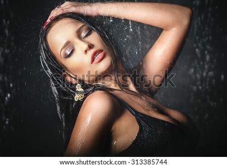 Sexy girls in the shower photo 15