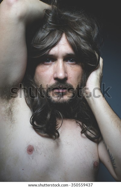 Sexy Naked Man Long Dark Hair Stockfoto Jetzt Bearbeiten
