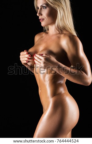 Topless tmavé fotky