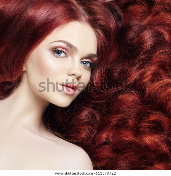 Sexy Nude Beautiful Redhead Girl Long Stockfoto Jetzt