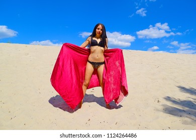 Desert nude photos Red Nude Art