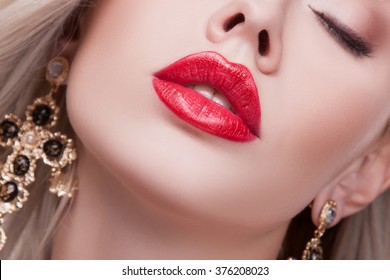 red lips hot