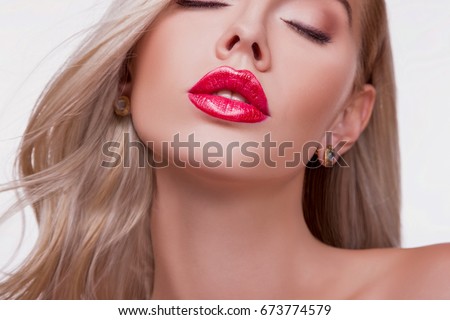 sexy mouth open Panty teen models