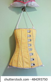 Sexy Vintage Yellow Corset Underwear