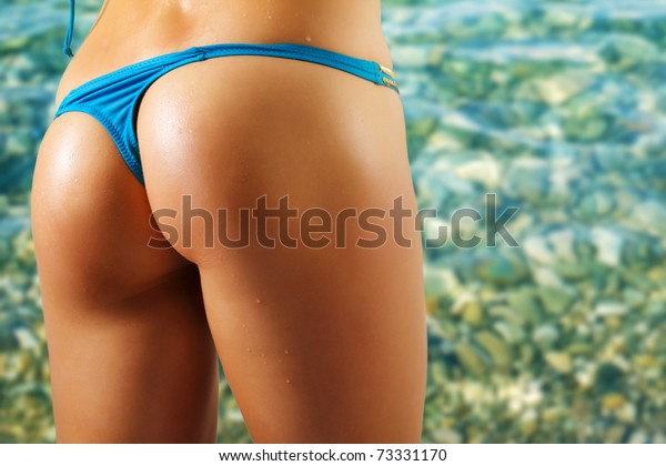 Teen girls nude tan ass