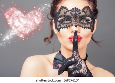 Sexy Woman Carnival Mask Secret Fashion Stock Photo 372565390 ...