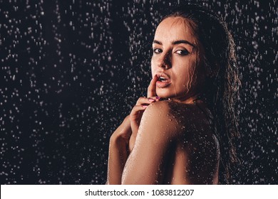 Sexy Woman Shower Attractive babe NakedẢnh có sẵn Shutterstock