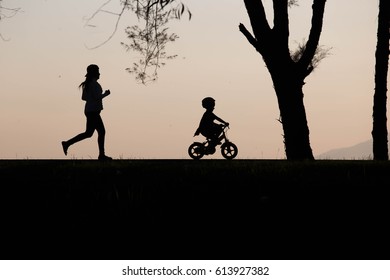 1000 Mother And Child Shadow Stock Images Photos Vectors