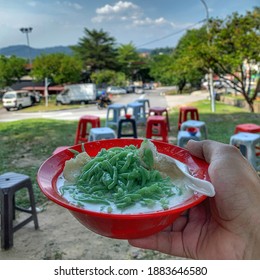 Shah Alam, 12 March 2020 - Cendol, A Local Dessert Of Malaysia, Which Contain Of Shredded Ice Melted In The Coconut Extract. Mostly This Dessert Sold As Street Food At Open Area Or Stall.