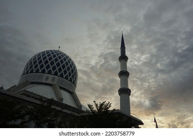 Shah Alam, Malaysia-August 7. 2022- View Of Masjid Sultan Salahudin Abdul Aziz Shah, Located At Shah Alam, Selangor