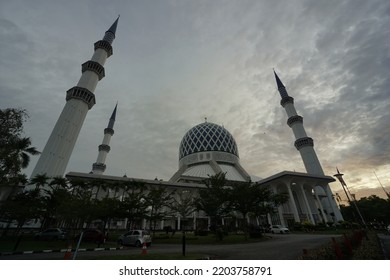 Shah Alam, Malaysia-August 7. 2022- View Of Masjid Sultan Salahudin Abdul Aziz Shah, Located At Shah Alam, Selangor