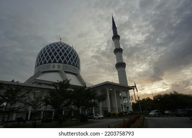 Shah Alam, Malaysia-August 7. 2022- View Of Masjid Sultan Salahudin Abdul Aziz Shah, Located At Shah Alam, Selangor