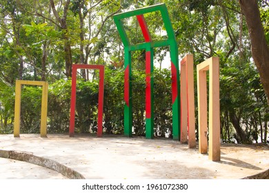 Shaheed Minar Is A National Monument Of Bangladesh. Martyr Monument Or Bengali Language Movement At Vinno Jogot Park In Rangpur, Bangladesh. April 23, 2021.