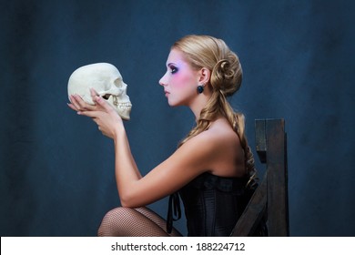 Shakespeare's Hamlet, Female Version