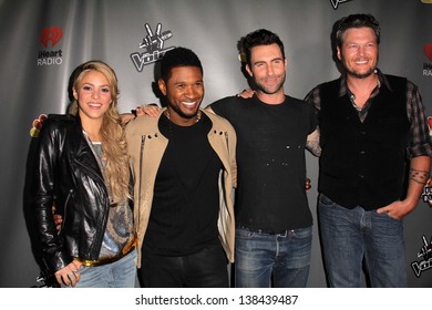 Shakira Usher Adam Levine Blake Shelton Stock Photo 138439487