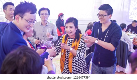 Shanghai, China, April 21, 2018: The groom and the bride thanked the relatives and friends for toasting at the party. - Shutterstock ID 1266477394