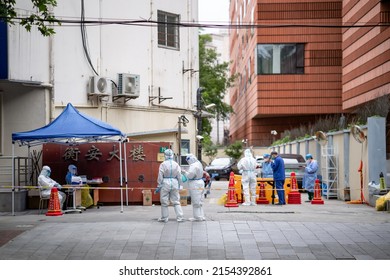 Shanghai, China - May 10 2022: Shanghai Enters The Second Month Of A Citywide COVID-19 Lockdown As Omicron Spreads Across China, Raising Concerns For The Government's COVID Zero Policy. 