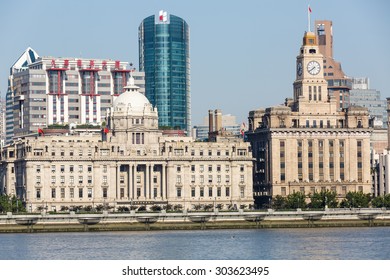 Shanghai, China - On July 31?2015? The Bund Of Shanghai Old Building Scenery, Here Is One Of Shanghai's Famous Tourist Destination.