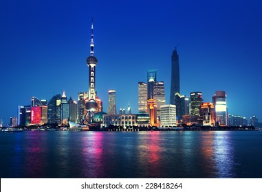 Shanghai's nachts, China: stockfoto