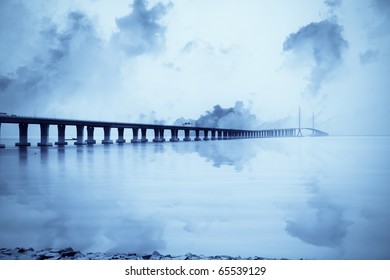 Shanghai Yangtze River Bridge,the Length Of 9968 M