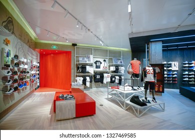nike store tejon outlets