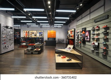 5,536 Nike store Images, Stock Photos & Vectors | Shutterstock