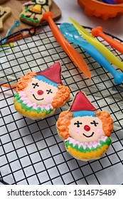 Shaped Icing Sugar Cookies Series: Clown Face