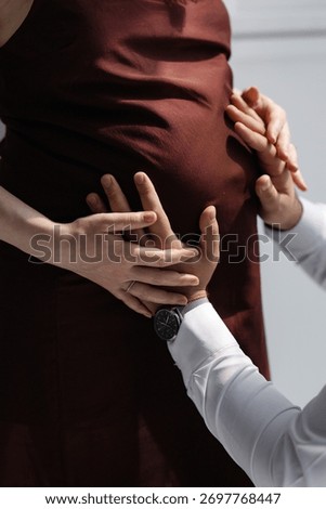 Shared anticipation through affectionate touch highlights