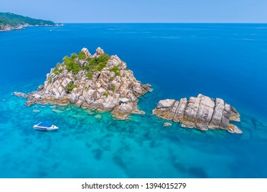 Shark Island Dive Site Koh Tao Thailand Ko Tao Thai Beach Drone Aerial Uav Landscape Reveal Island Living Siam Ariel View Copy Space No People