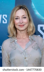 Sharon Lawrence Attend National Geographic's 