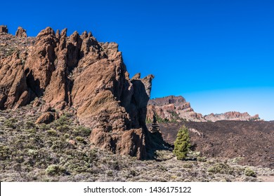 173 Sharp Edged Rocks Desert Images, Stock Photos & Vectors | Shutterstock