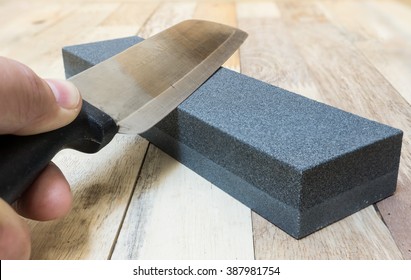 Sharpening Knife.